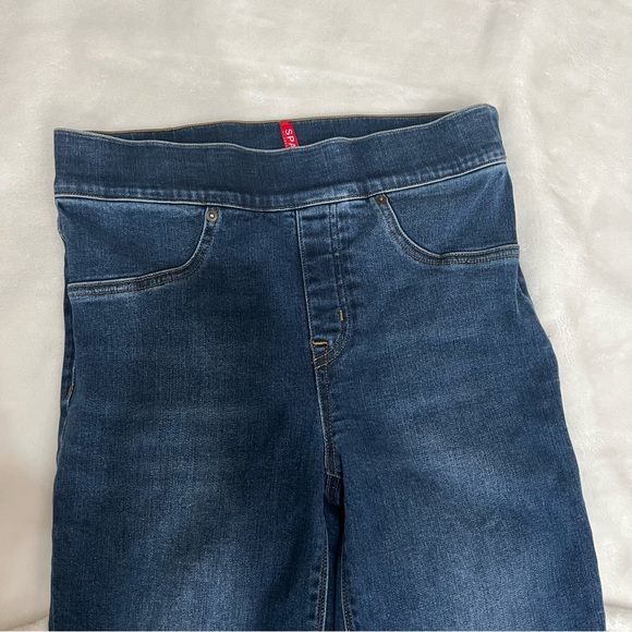 Spanx Distressed Ankle Skinny Jeans dark Wash size small raw hem shapewear - Picture 8 of 10